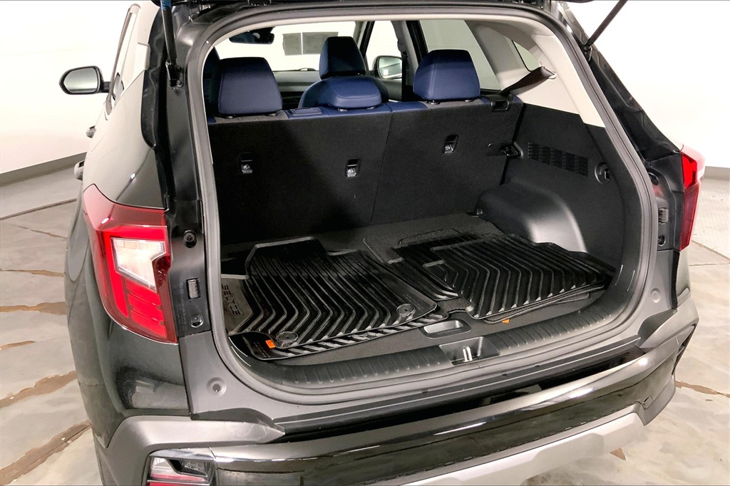 Vehicle image 7 of 31