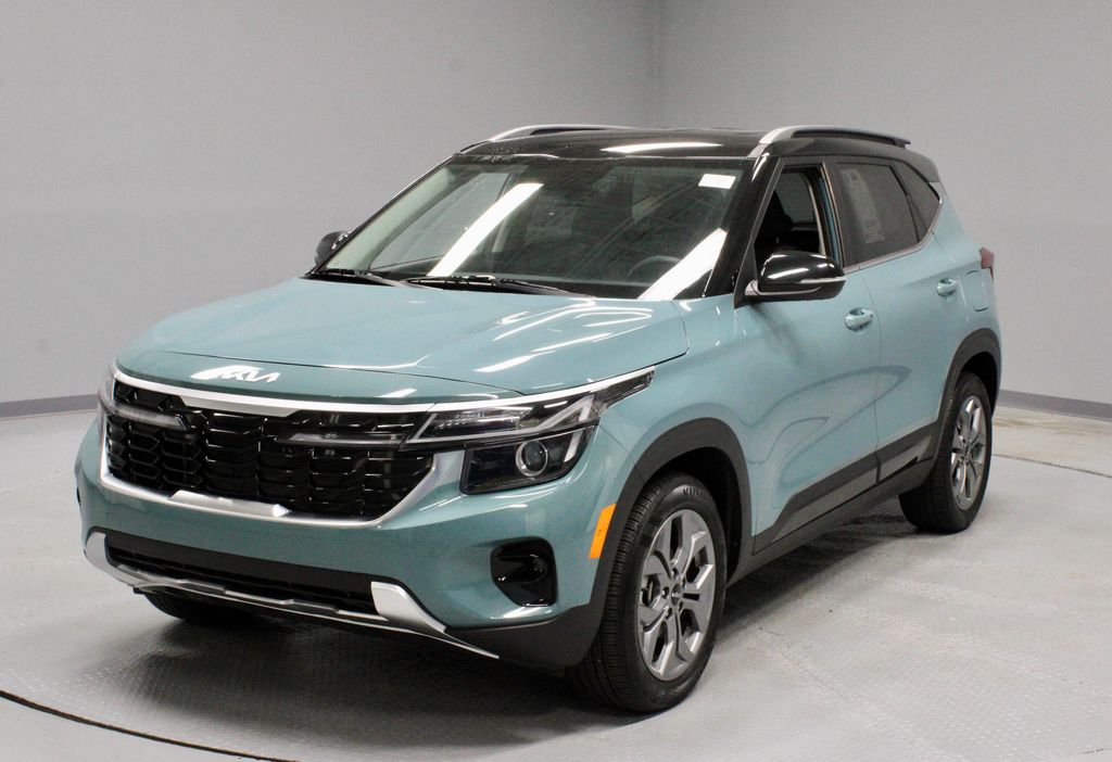 2024 Kia Seltos S Image 1 of 33