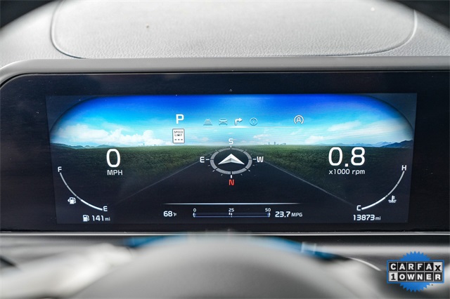 Vehicle image 22 of 33