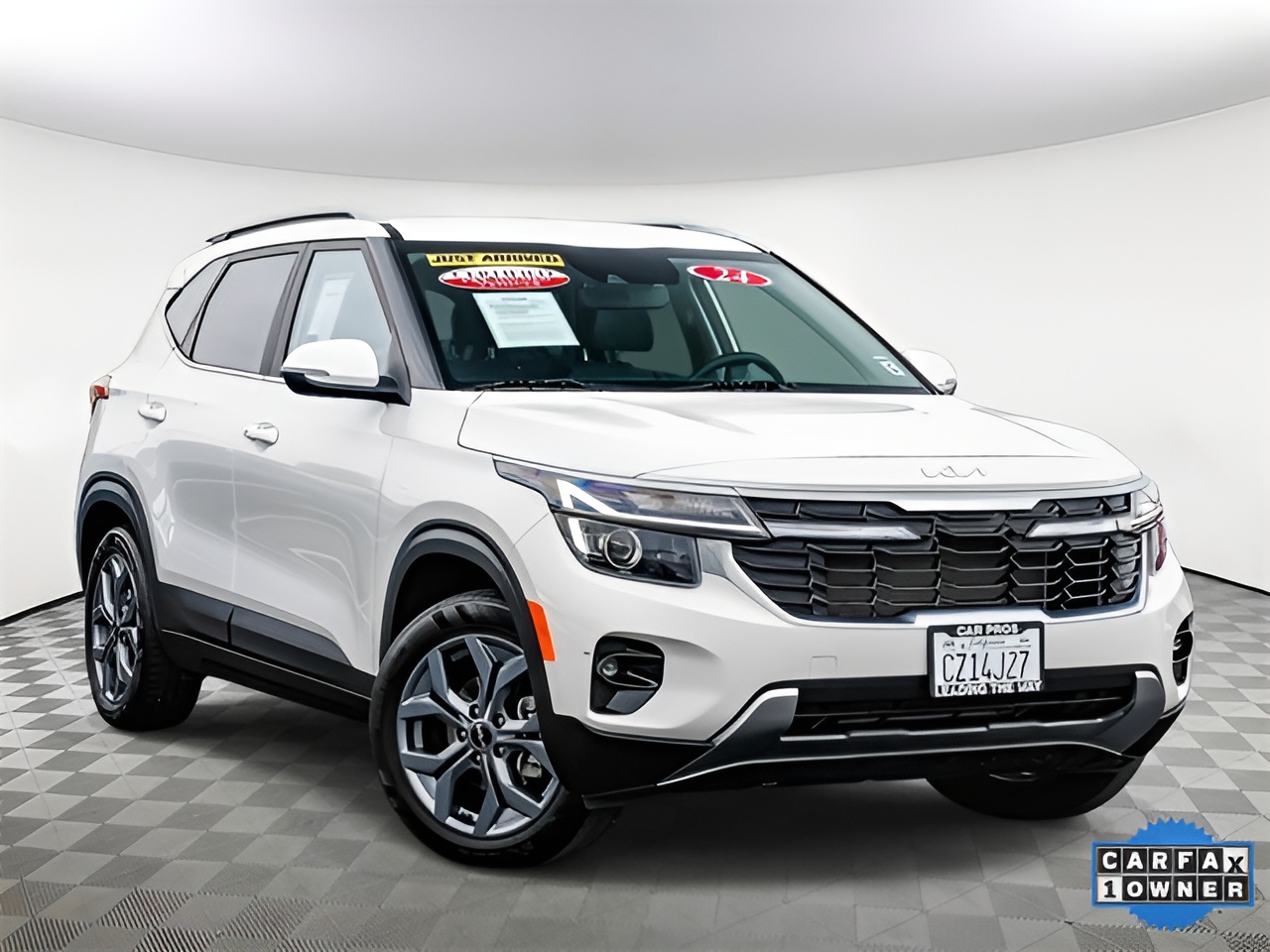 Vehicle image 29 of 33