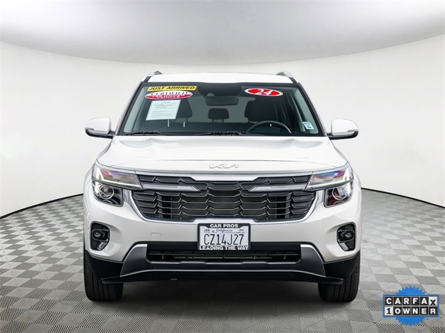 Vehicle image 2 of 33