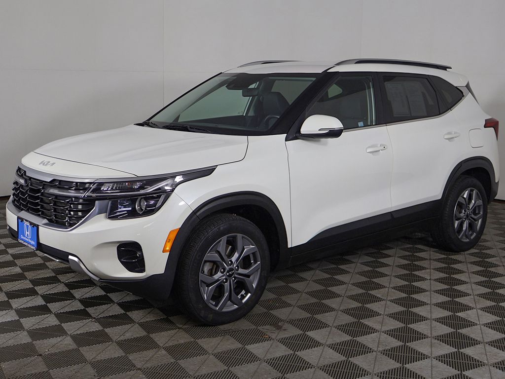 2024 Kia Seltos S Image 1 of 50