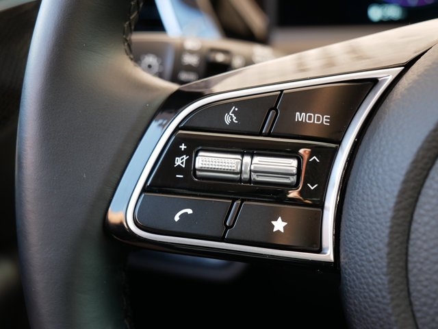 Vehicle image 35 of 36