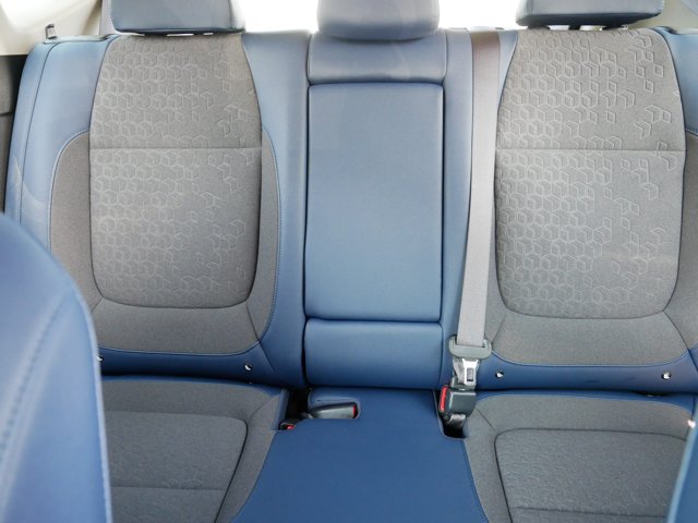 Vehicle image 13 of 36