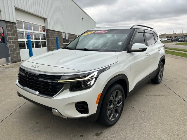 2024 Kia Seltos S Image 1 of 32