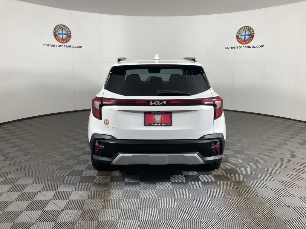 Vehicle image 5 of 28
