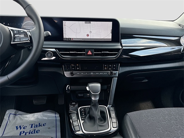 Vehicle image 21 of 36