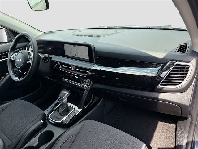 Vehicle image 19 of 36