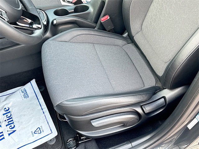 Vehicle image 34 of 36