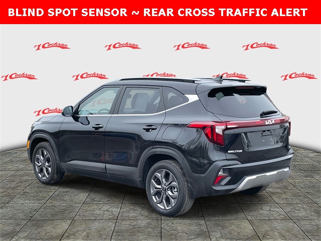 Vehicle image 7 of 36