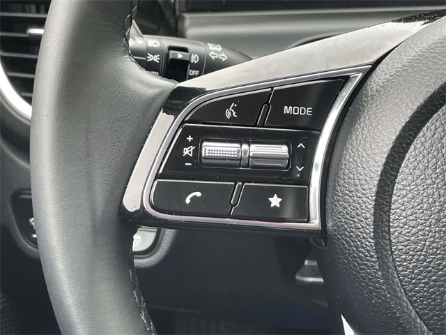 Vehicle image 29 of 36