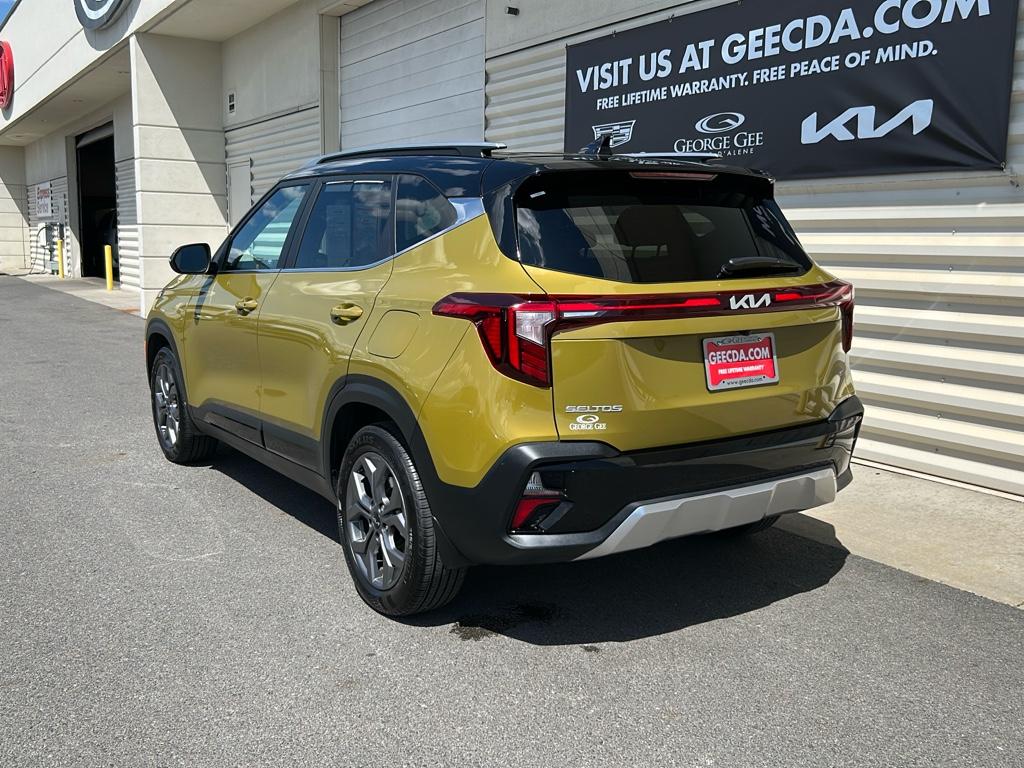 Vehicle image 5 of 28
