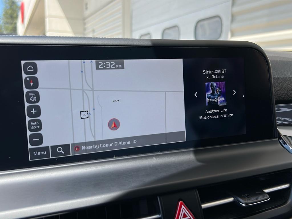Vehicle image 18 of 28