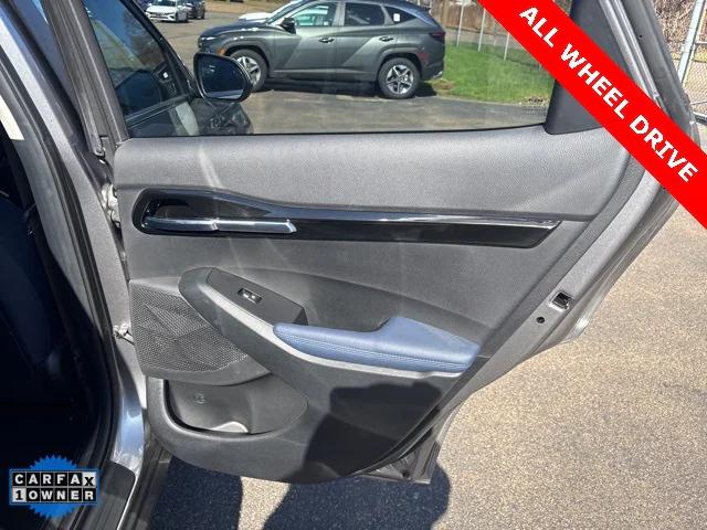 Vehicle image 9 of 35