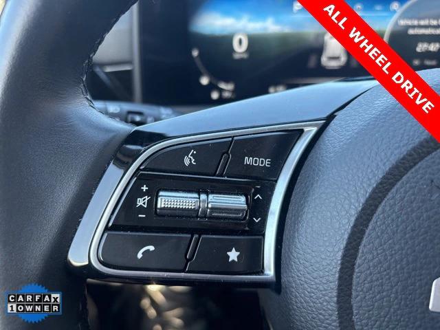 Vehicle image 14 of 35