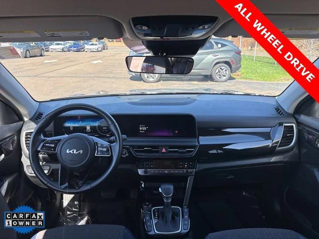 Vehicle image 12 of 35