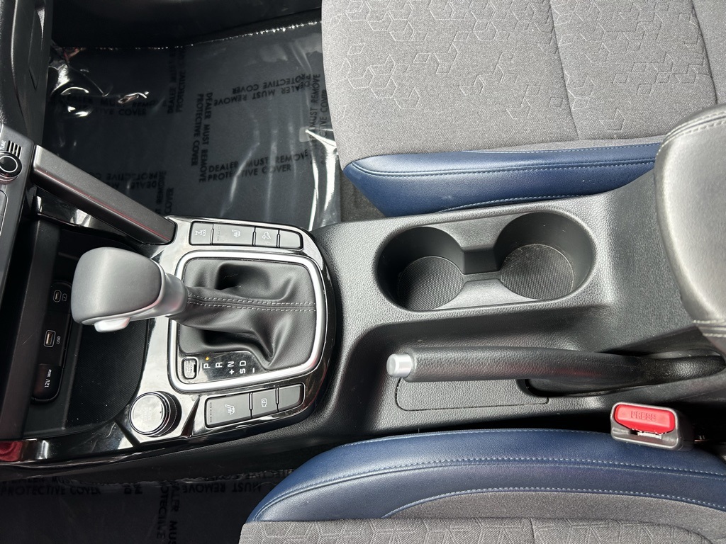 Vehicle image 18 of 28