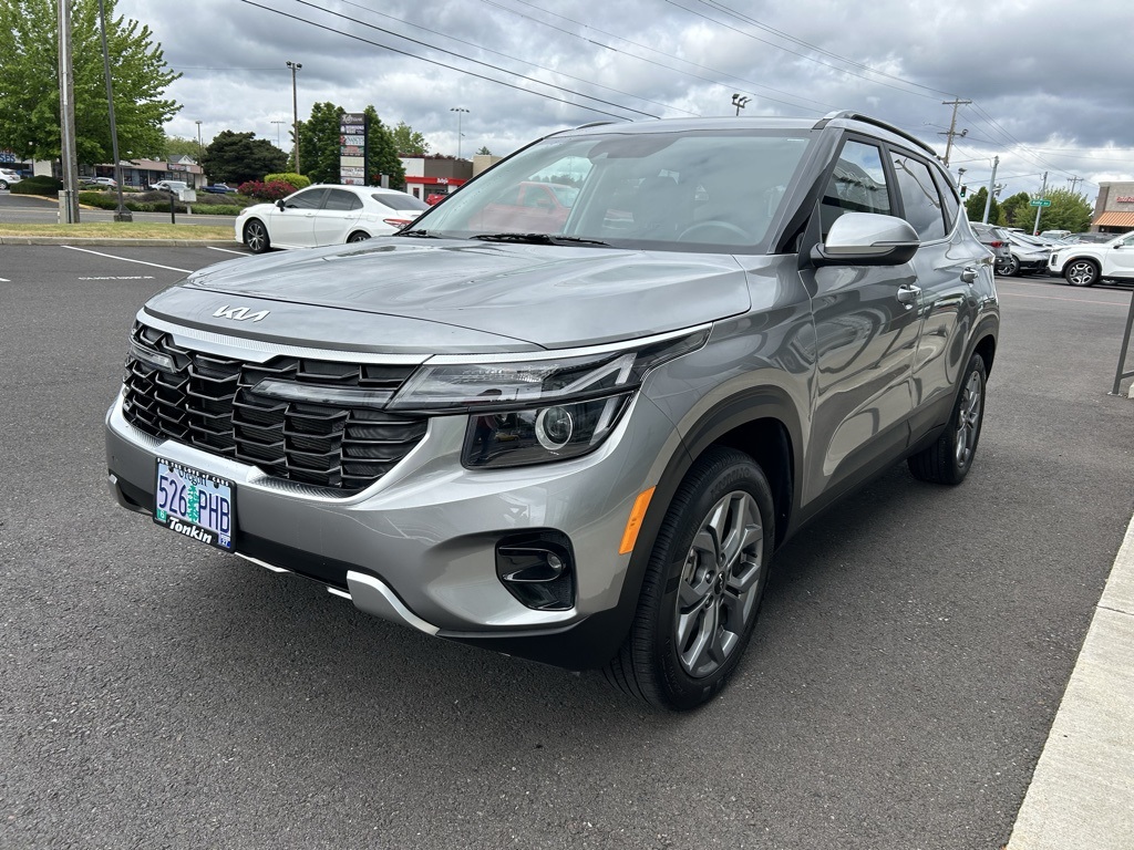 Vehicle image 1 of 28