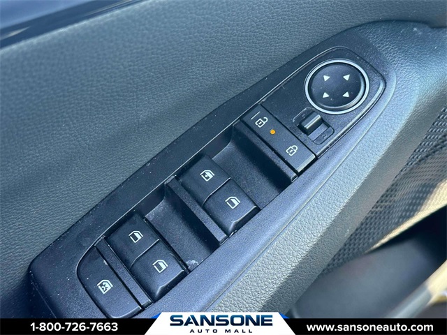 Vehicle image 16 of 33