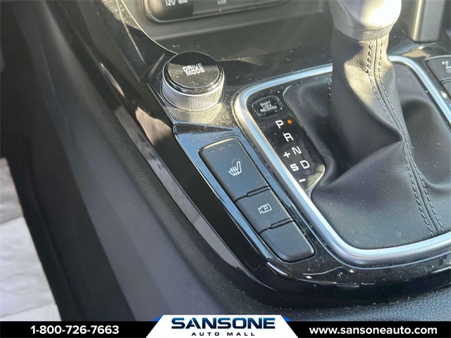 Vehicle image 29 of 33