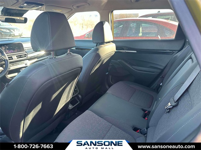 Vehicle image 10 of 33