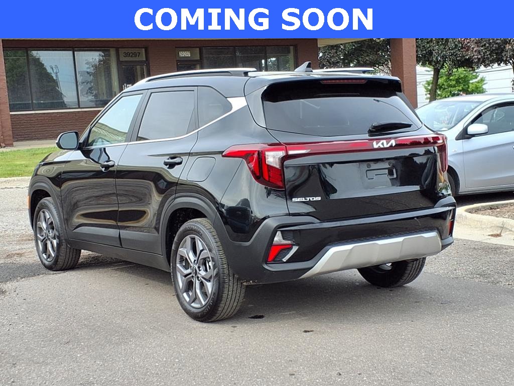 Vehicle image 6 of 24
