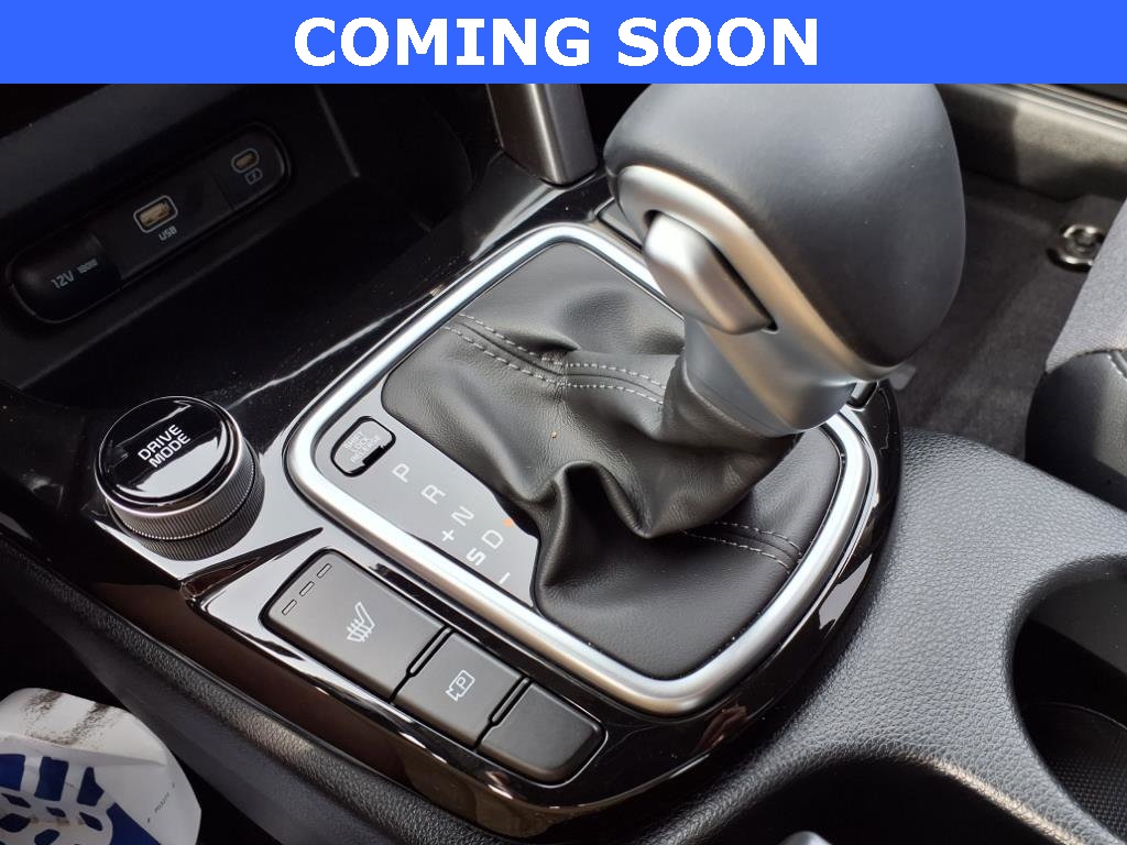 Vehicle image 20 of 24