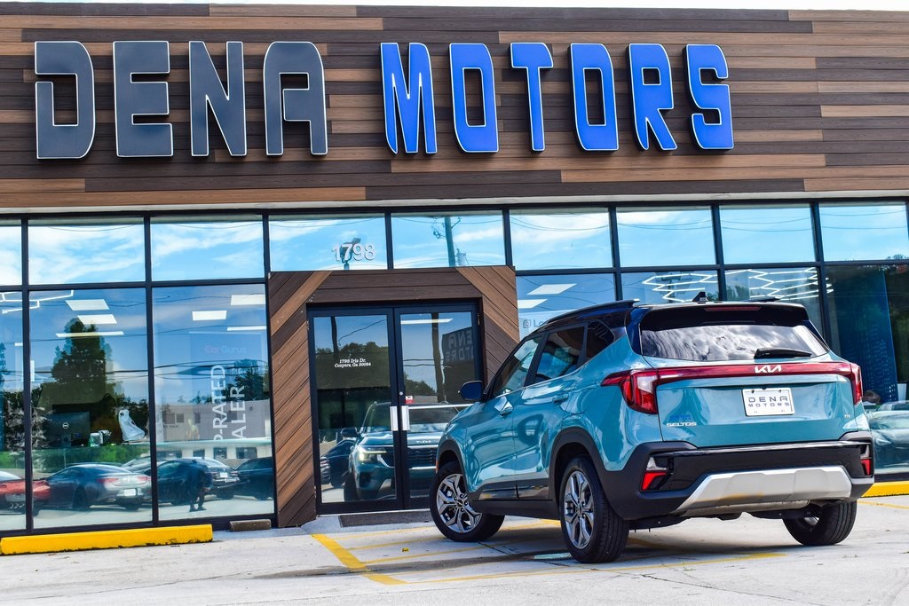 Vehicle image 12 of 32