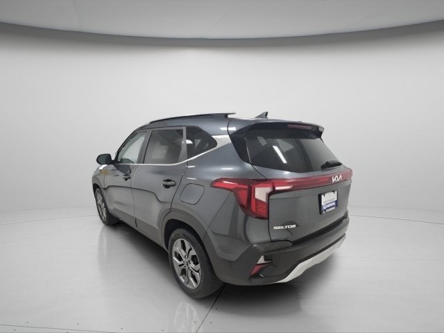 Vehicle image 5 of 30