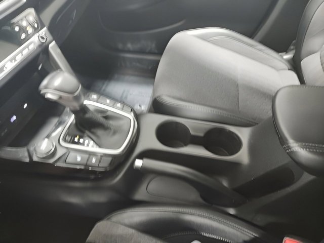 Vehicle image 23 of 30