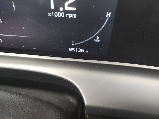 Vehicle image 18 of 30