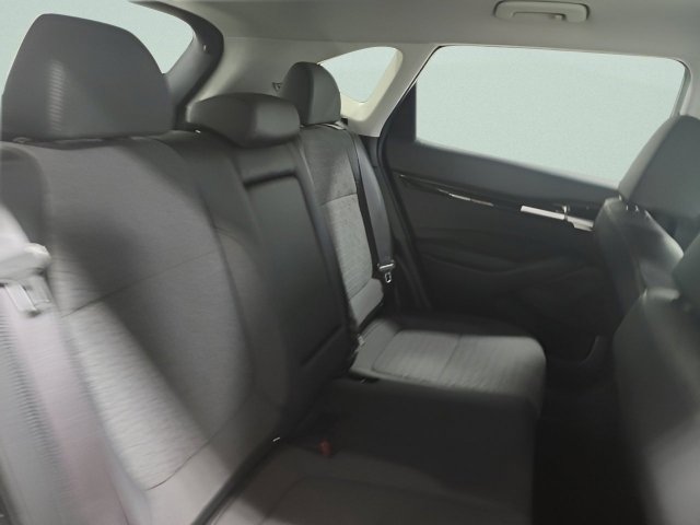 Vehicle image 9 of 30