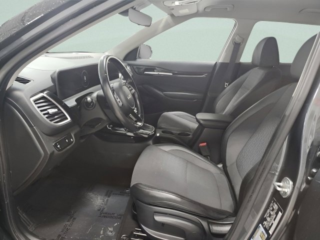 Vehicle image 13 of 30