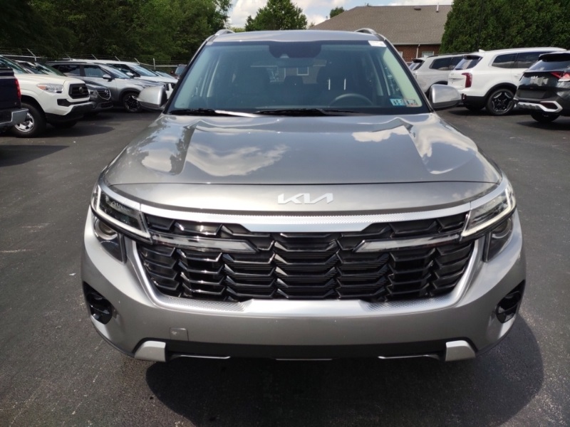 Vehicle image 2 of 21