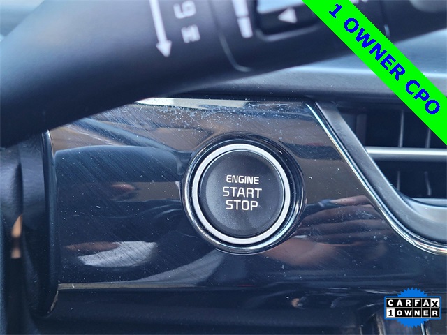 Vehicle image 24 of 32