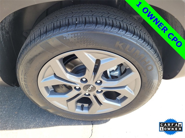 Vehicle image 9 of 32