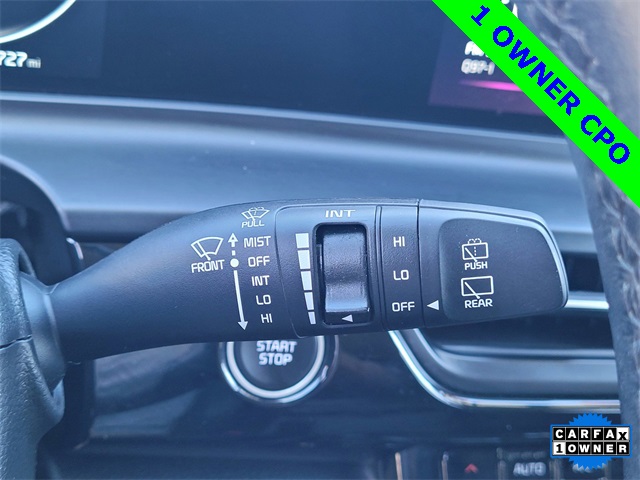 Vehicle image 28 of 32
