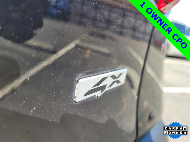 Vehicle image 29 of 32