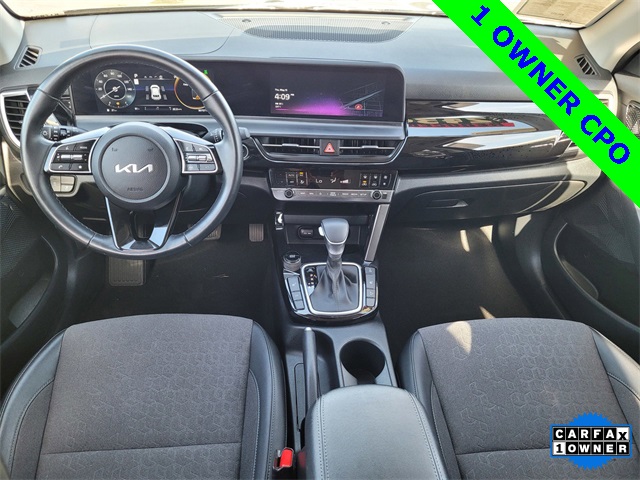 Vehicle image 13 of 32