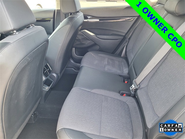 Vehicle image 11 of 32
