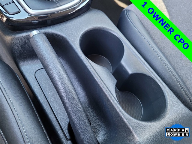 Vehicle image 26 of 32