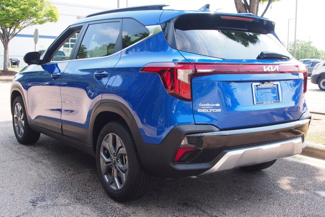 Vehicle image 7 of 31