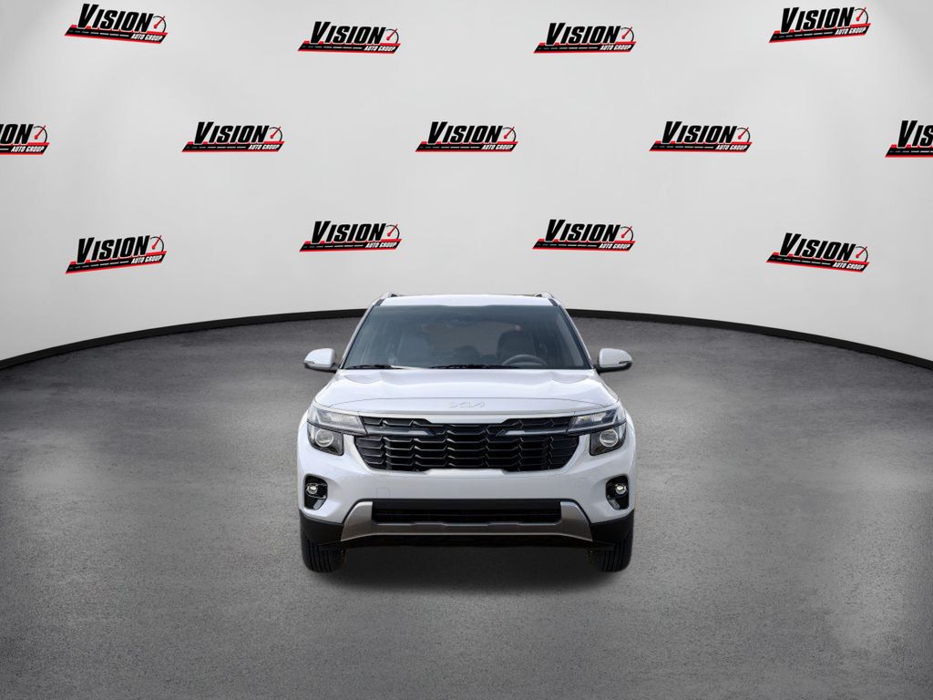 Vehicle image 4 of 55