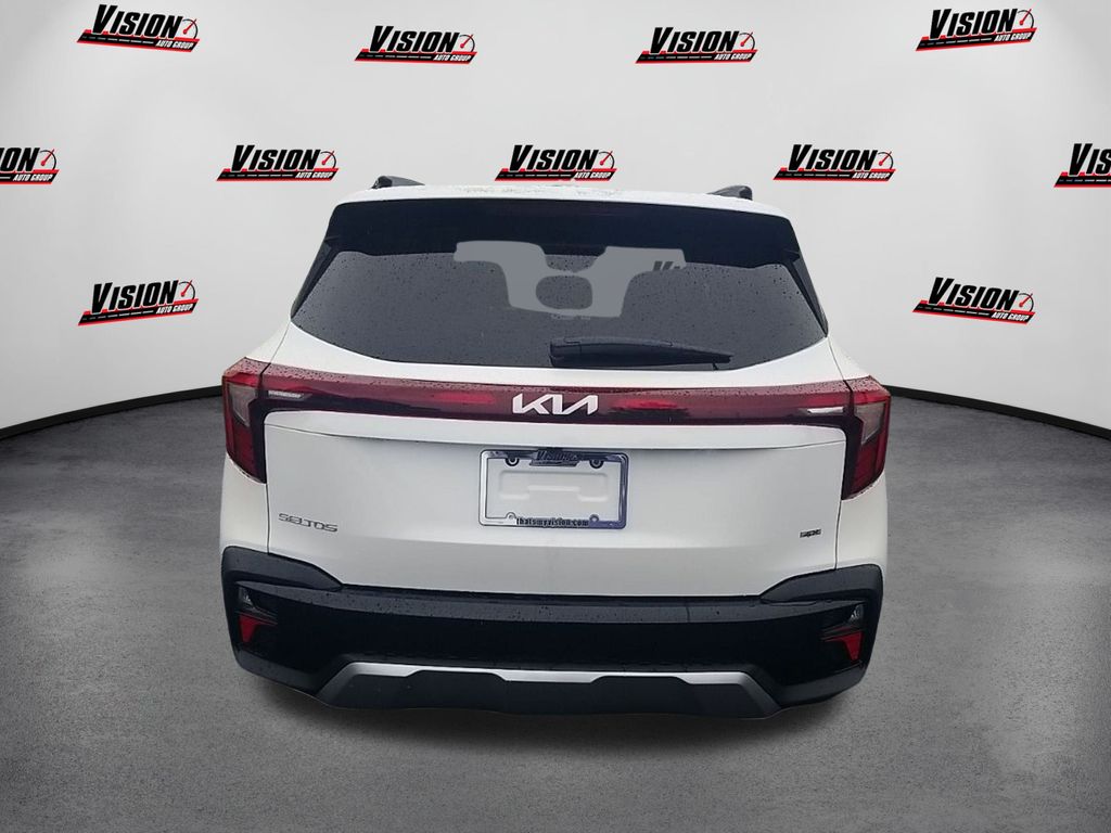 Vehicle image 16 of 55