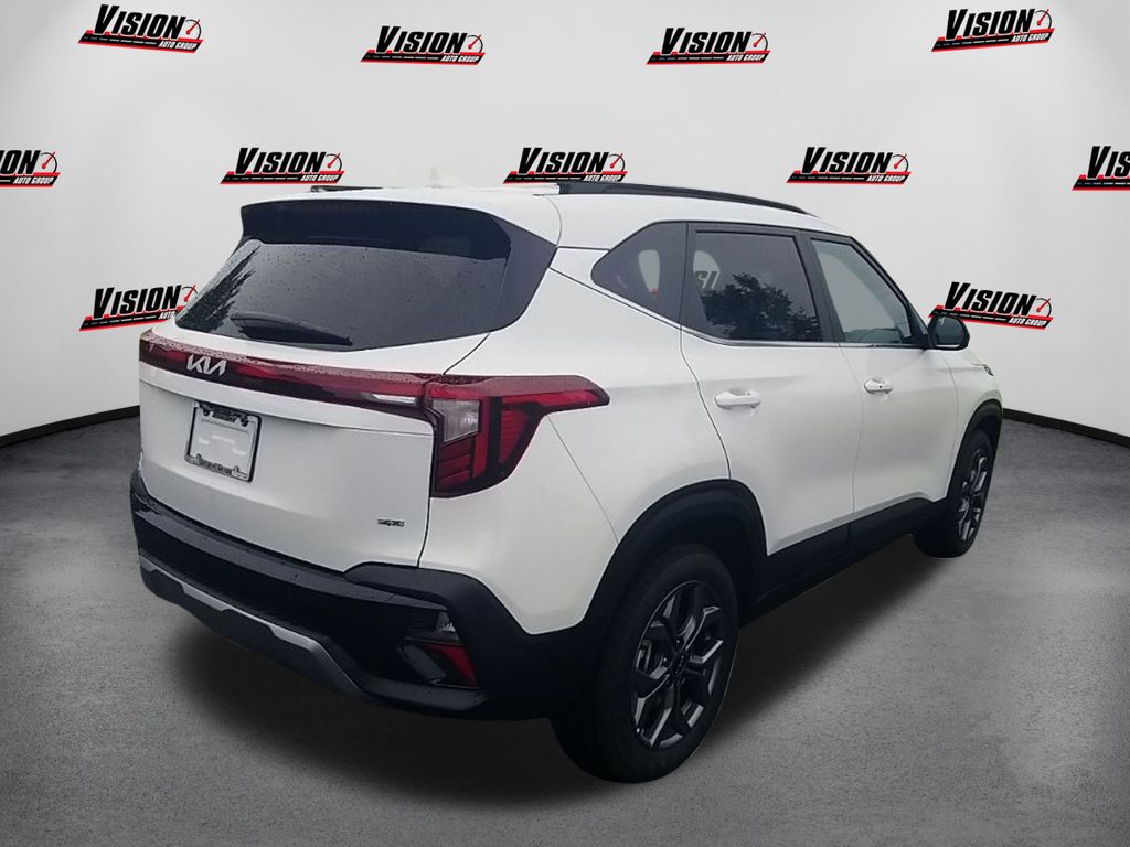 Vehicle image 11 of 55