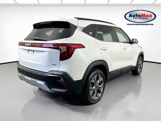 Vehicle image 5 of 32