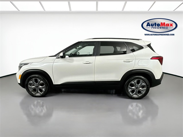 Vehicle image 8 of 32
