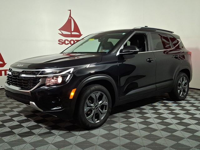 2024 Kia Seltos S Image 1 of 32