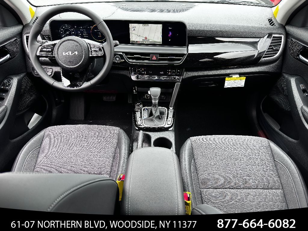 Vehicle image 22 of 27
