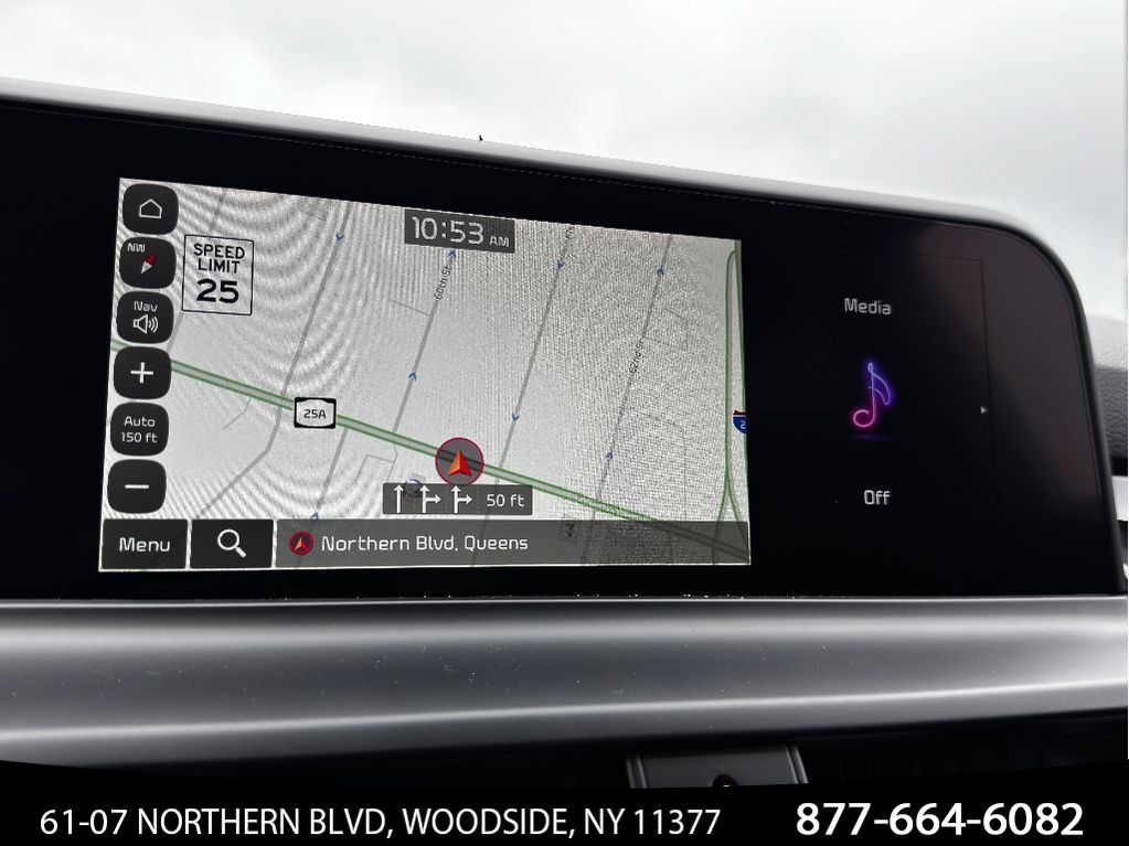 Vehicle image 19 of 27